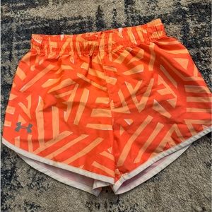 Girls Under Armour Shorts Size L